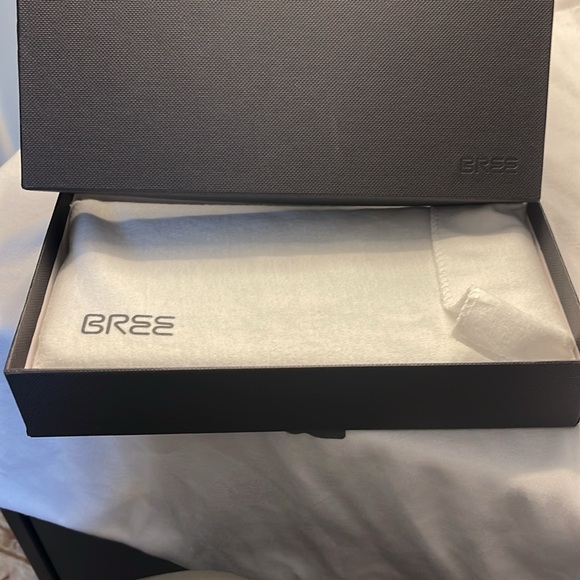 BREE Leather Continental Wallet & Keychain Set - Picture 4 of 11